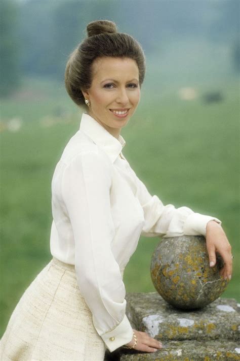 Princess Annes Stylish Life In Photos Princess Anne Princess Royal