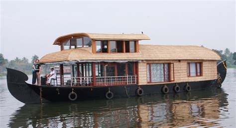 Alleppey Houseboats, Alleppey Houseboat tours, Kerala Luxury Houseboats ...