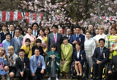 桜を見る会：安倍首相主催 1万6500人が出席 写真特集612 毎日新聞