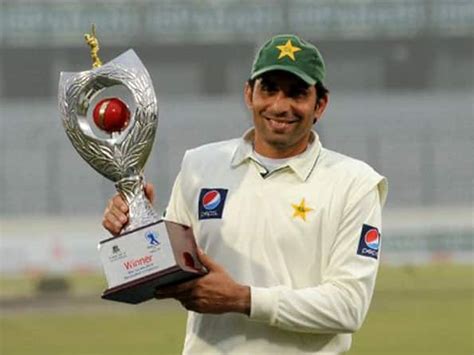 Misbah-ul-Haq says captain alone can't be blamed for team's loss - Cricket Country