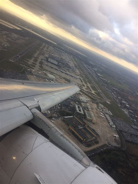 Great view of Heathrow : aviation