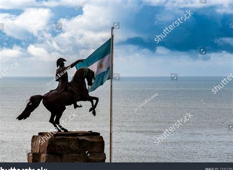 Himno al Libertador San Martín Letra completa y emotiva historia