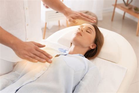 What Is Reiki And How Does It Work 2024 Complete Guide