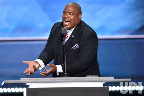 Photo Pastor Mark Burns Speaking At The Rnc In Cleveland