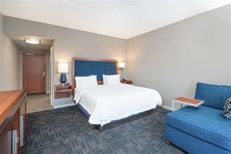 Hampton Inn & Suites Newburgh Stewart Airport Newburgh, New York, US - Reservations.com