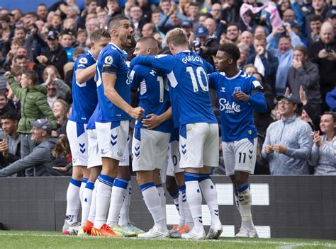 Everton West Ham Toffees Grab First Three Points At Goodison Park