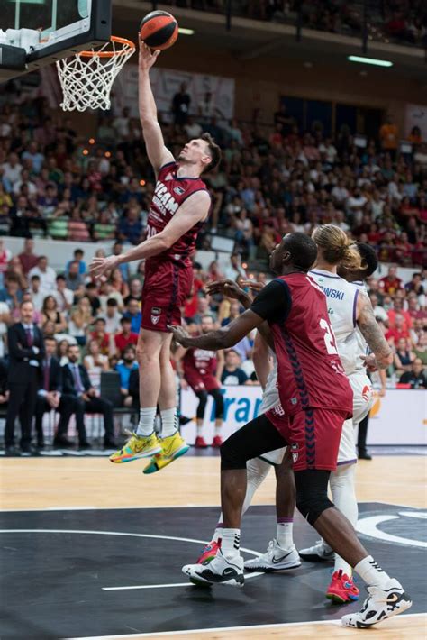 Un Combativo Ucam Cb Sue A Con La Final De La Supercopa Y Hace Sufrir