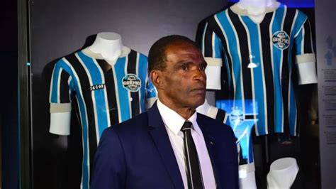 Que tal escolher o visual do novo mascote do Grêmio Saiba como