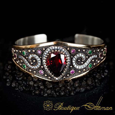 Hurrem Sultan Garnet Jewelry Set by Boutique Ottoman