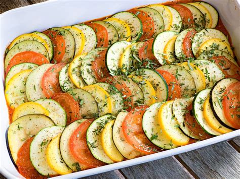 R Mys Ratatouille Uit De Disney Film Is Een Confit Byaldi Vinissima