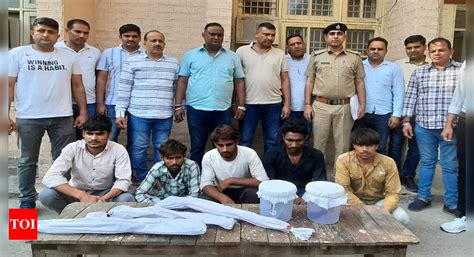 Gang Of Fuel Pump Robbers Busted In Haryanas Panipat 5 Held Gurgaon