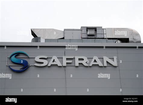 Safran logo hi-res stock photography and images - Alamy