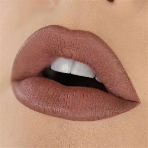 10 Of The Trendiest Lips Makeup Looks