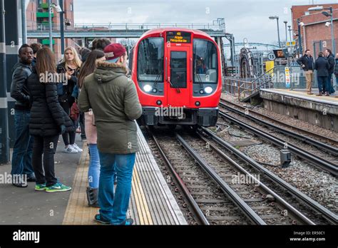 Tube London Train Arriving Hi Res Stock Photography And Images Alamy