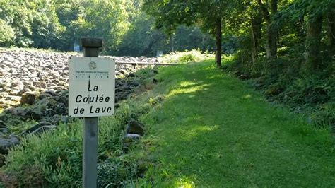 Volcan Et Aveyron Id E Rando La Coul E De Lave Chemin De L