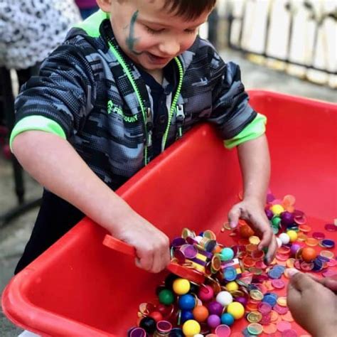 Sparkly Sensory Water Play Friends Art Lab