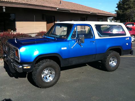 1977 Plymouth Trail Duster - Information and photos - MOMENTcar