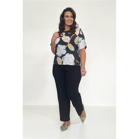 Blusa Estampada Básica Plus Size