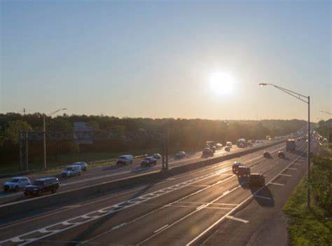 80+ Long Island Expressway Traffic Stock Photos, Pictures & Royalty ...