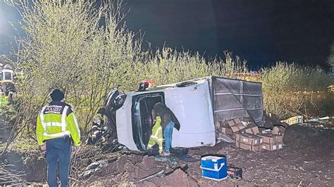 Meter Gro Es Tr Mmerfeld Schwerer Unfall Auf Der Autobahn Bei