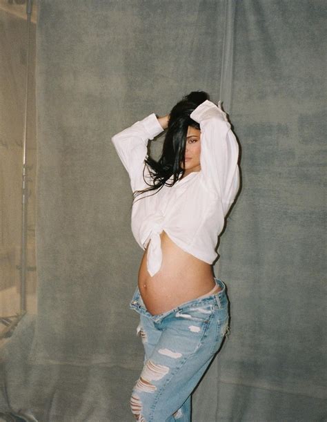 Kylie Jenner anuncia nascimento de seu segundo bebê Travis Scott