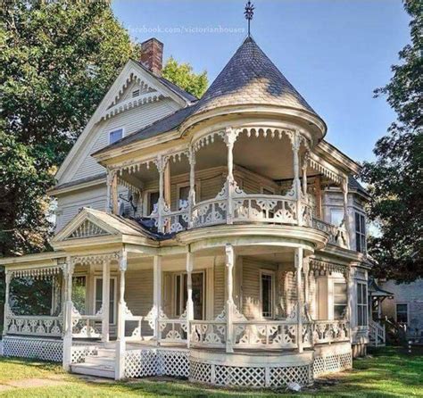 Beautiful Ornate Detail Victorian Homes Victorian Style Homes