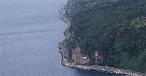 La Route Du Littoral Rouverte Sur Quatre Voies