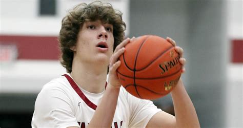 Garlock powers MHS to Border Battle win | Times-Tribune