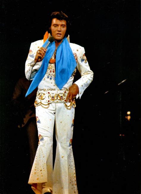 161 best Elvis Aloha from Hawaii images on Pinterest | Elvis presley photos, Aloha hawaii and ...