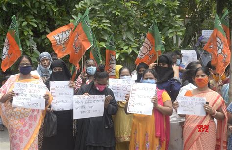 Kolkata Bjp Mahila Morcha Protests Against Inflated Power Bills Gallery Social News Xyz