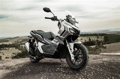 Scooter Aventureira Honda Adv Ganha Op O De Cor Na Linha