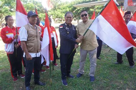 Sambut Hut Ri Ribuan Bendera Merah Putih Dibagikan Pemda Banggai Banggai Raya