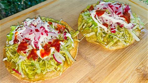 No Te Sobrará Nada Cuando Prepares Estas Tostadas Tinga De Pollo En