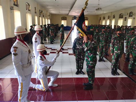 Prajurit Yonarmed Kostrad Laksanakan Tradisi Masuk Satuan