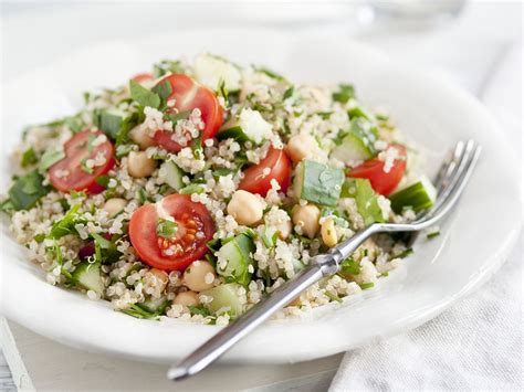 Quinoa Tomaten Salat Mit Kichererbsen Rezept Eat Smarter