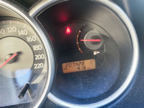 Задние тормоза и стойки стабилизатора — Nissan Tiida (1G), 1,6 л, 2008 ...