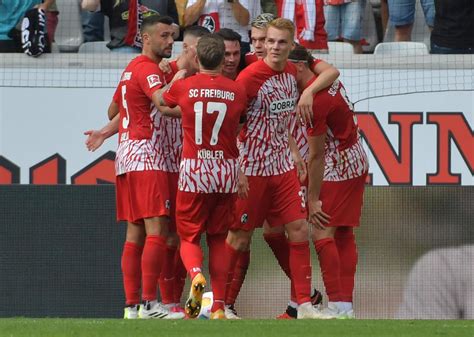 SC Freiburg bei Olympiakos Piräus Hier sehen Sie den Europa League