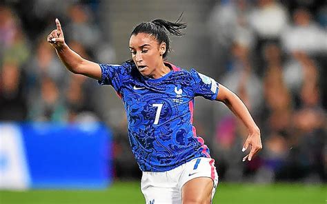 Equipe De France F Minine Karchaoui Mat O Et Toletti De Retour