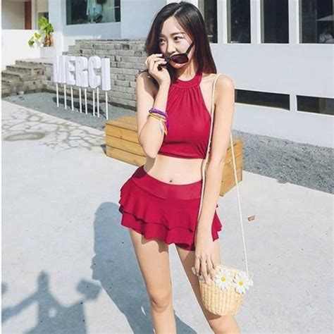 B B I N P T M Bi N D Ng V Y B B I N D Th Ng Phong C Ch H N Qu C Bikini V