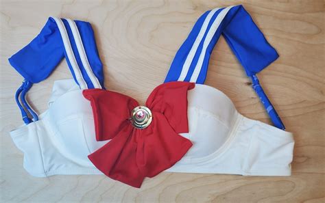 Hot Topic Sailor Moon Cosplay Bikini Swimsuit Top Siz Gem