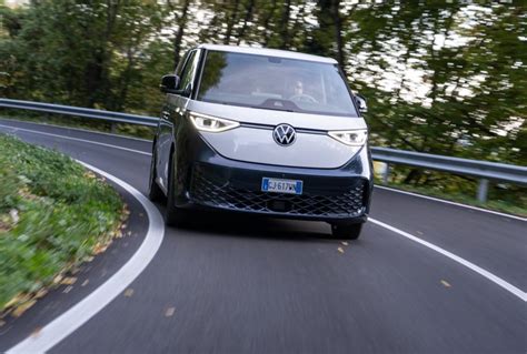 Volkswagen Id Buzz Il Test Drive Del Bulli Elettrico Mezzi