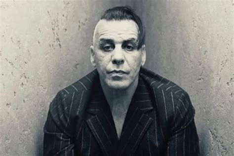 Justiça Alemã Investiga Vocalista Da Rammstein Por Agressão Sexual