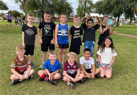 Kids Enjoy Refurbished Cobar Youth And Community Centre Condobolin Argus