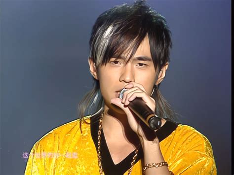 周杰伦2004无与伦比演唱会4k 60帧修复版 巅峰唱功时期的白毛伦 Jay Chou Incomparable Live Concert