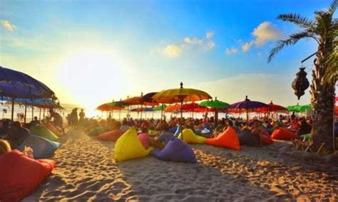 Pantai Double Six Bali Daya Tarik Lokasi Harga Tiket De Bali