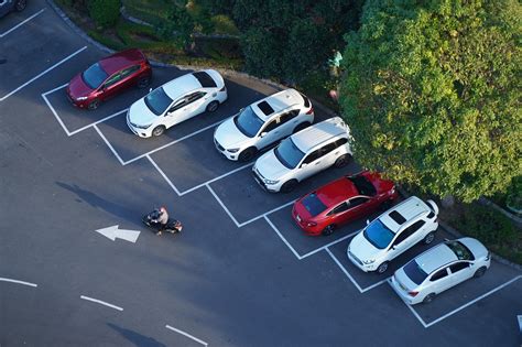 100000 Free Cartoon Parking And Parking Lot Images Pixabay