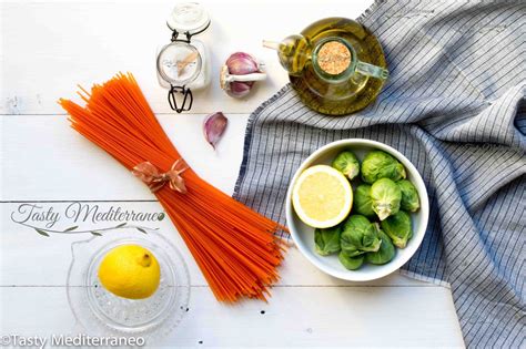 Spaghetti De Lentilles Corail Avec Choux De Bruxelles Tasty Mediterraneo