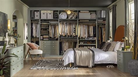 30 Built In Wardrobe Ideas To Inspire You