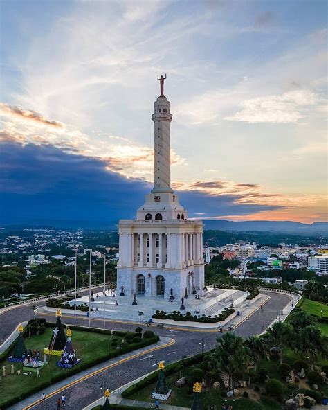 Las 5 MEJORES razones por las que debes visitar El Monumento en ...