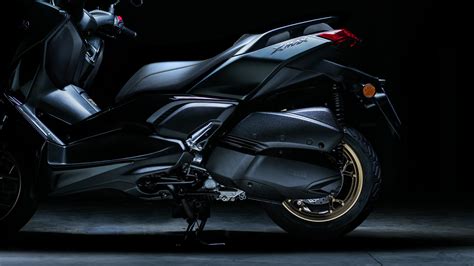 Yamaha Xmax Specs Features Photos Off